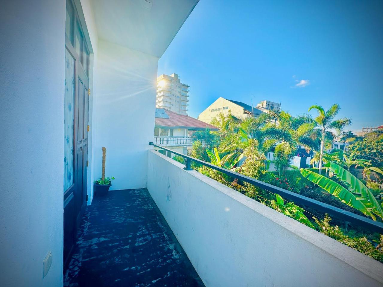 Sea Breeze Guest House Negombo Dış mekan fotoğraf